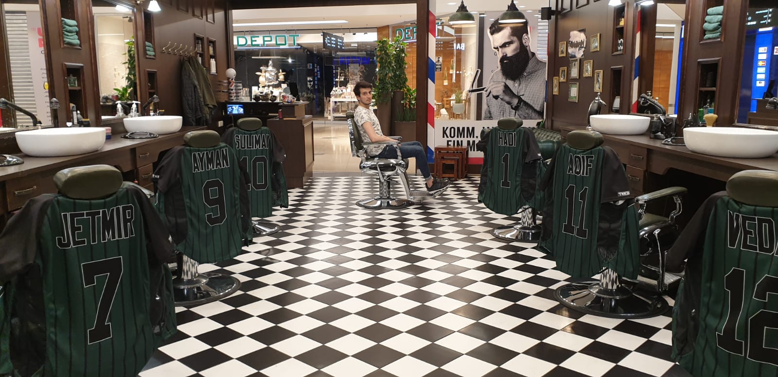 Barber Point Erlangen Fußgängerzone